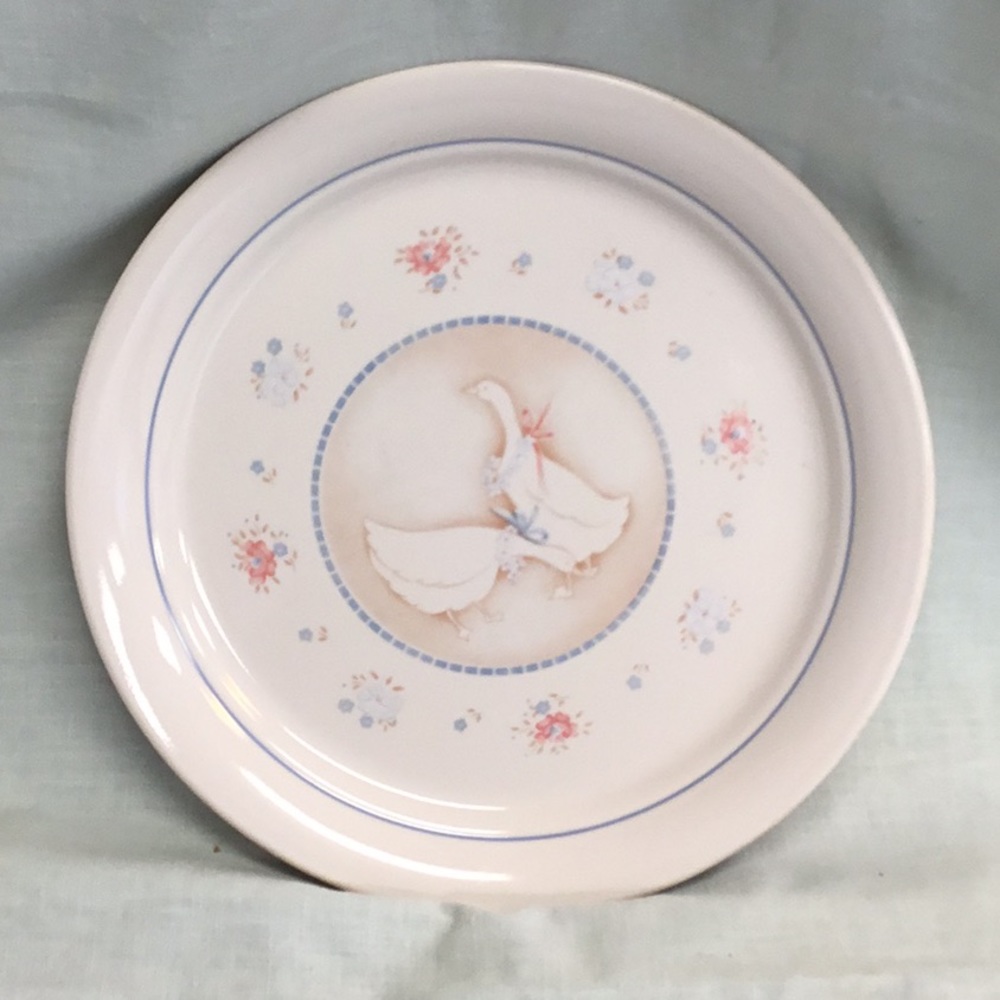 Vintage Corelle Country Promenade 2 Dinner Plates